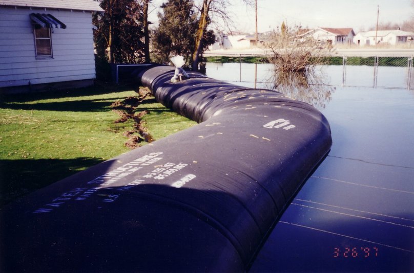 AquaDams as Flood Control Barriers