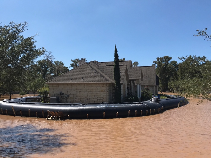 AquaDams as Flood Control Barriers