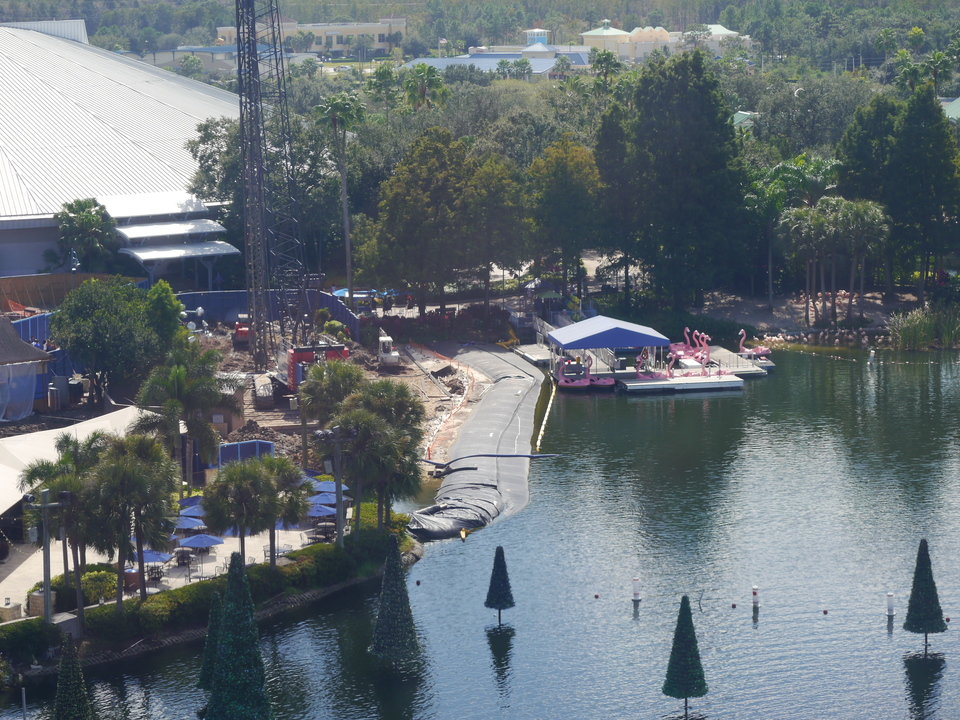 12ft AquaDams at Orlando SeaWorld, 2015