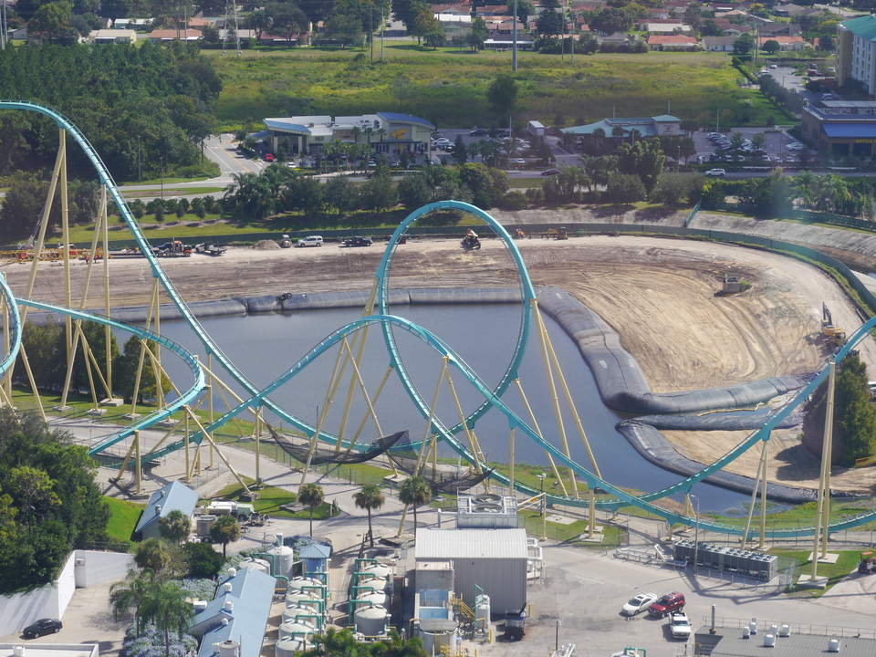 12ft AquaDams at Orlando SeaWorld, 2015