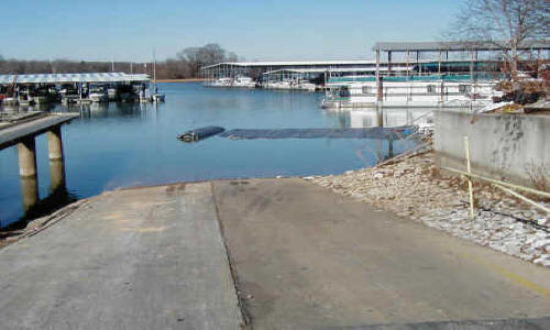 Boat Ramp Repair: Tennessee River, Chattanooga, TN (2003)