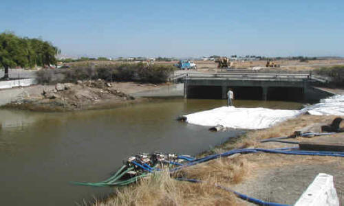 Dewatering Tidal Canal for Water Intake Repair Fremont, CA (2002)