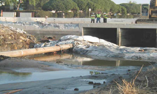 Dewatering Tidal Canal for Water Intake Repair Fremont, CA (2002)