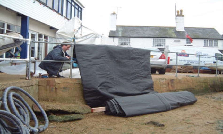 Tidal Water Containment Demonstration