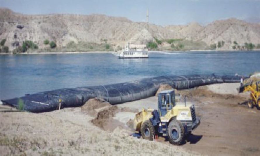 Boat Ramp Construction: Bullhead City, AZ – 1997