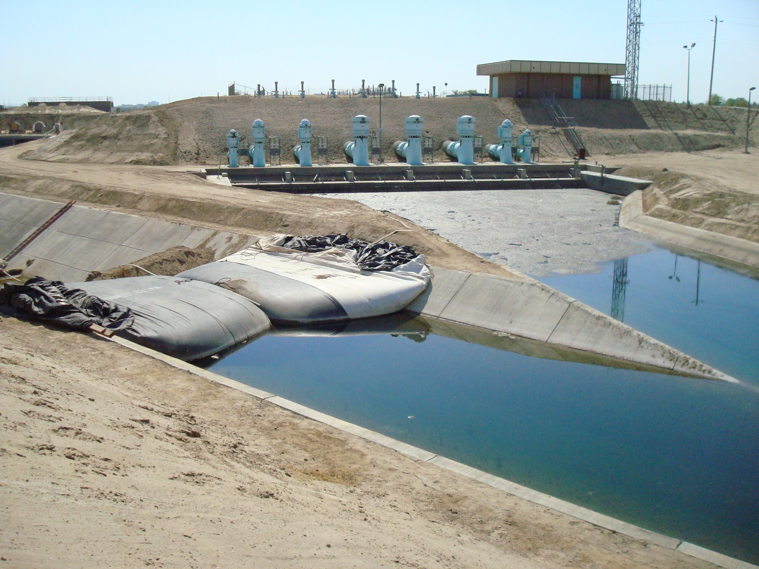 New Canal and Pump Station Bakersfield, CA 2007