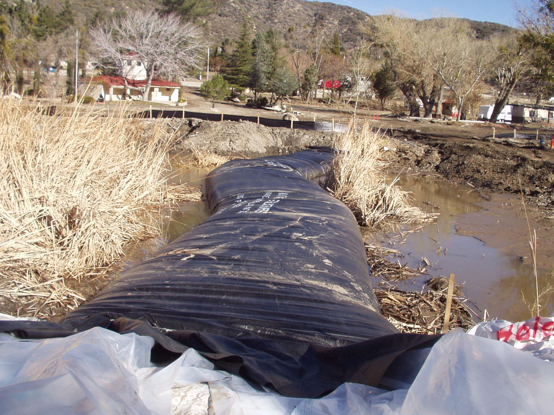 Lake Hughes, CA 2003
