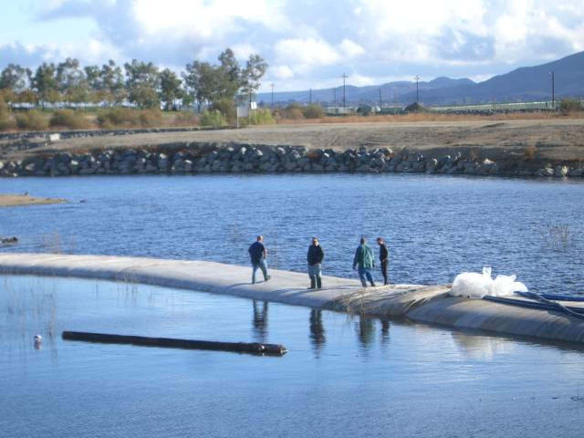 Lake Elsinore, CA 2006